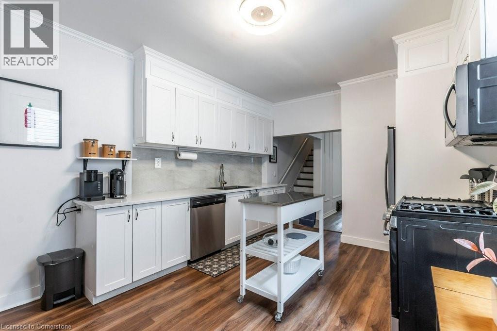 Photo 11 of 346 Hughson Street N, Hamilton ON