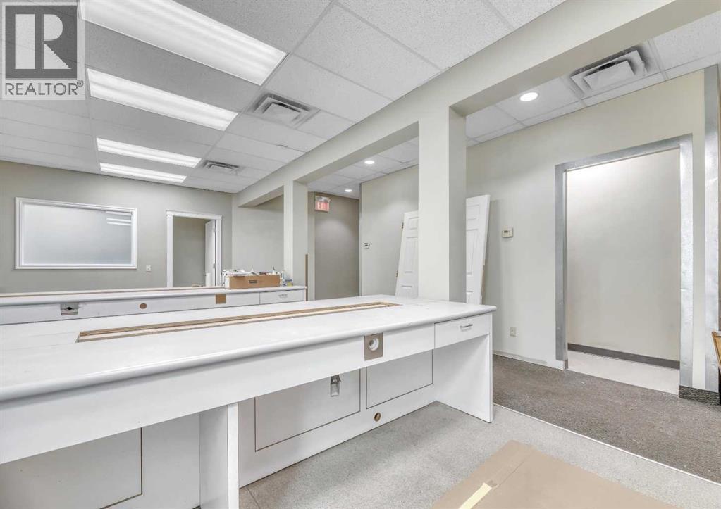 Office for Sale in   Avenue SW Downtown Commercial Core Calgary 