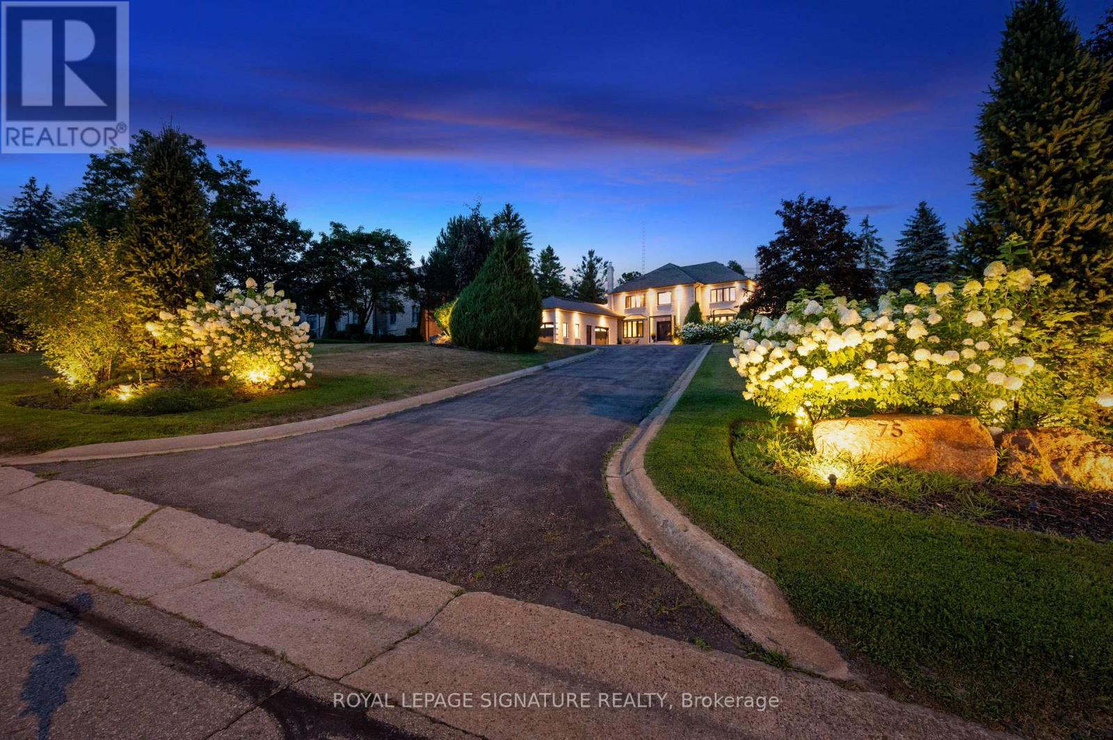 Photo 31 of 75 Rachelle Court, Vaughan ON