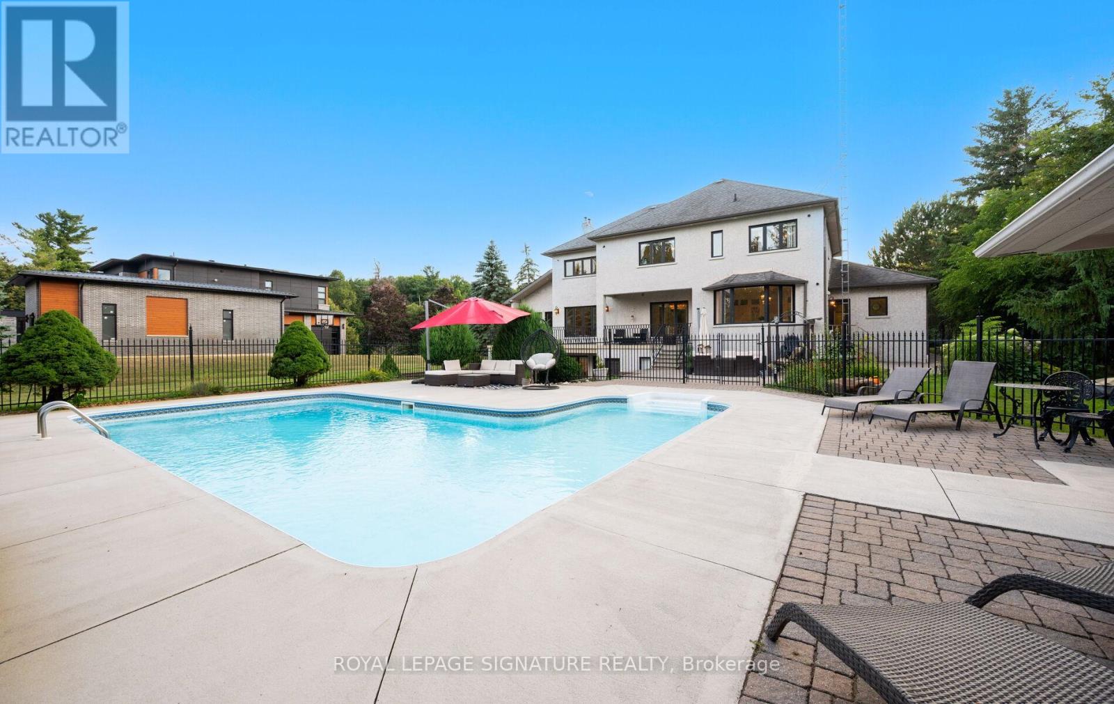 Photo 12 of 75 Rachelle Court, Vaughan ON