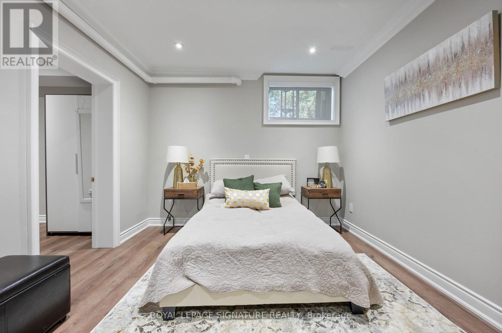 Photo 13 of 75 Rachelle Court, Vaughan ON