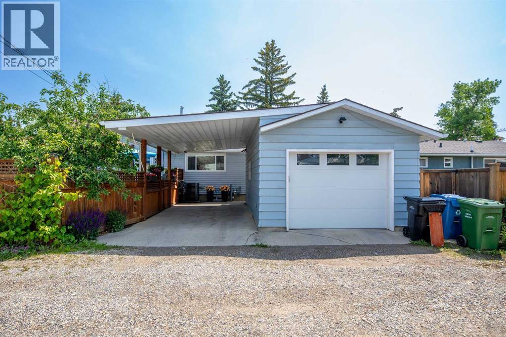 Single Family House 4 Level for Sale in   Street SW Westgate Calgary 