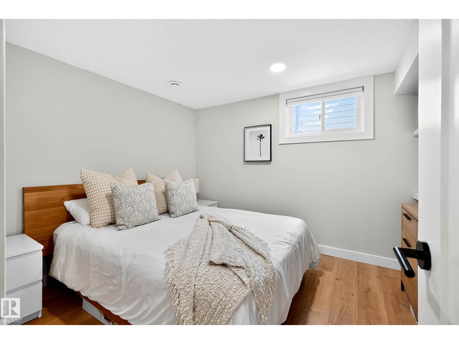 Photo 36 of 10507 69 Av Nw, Edmonton AB