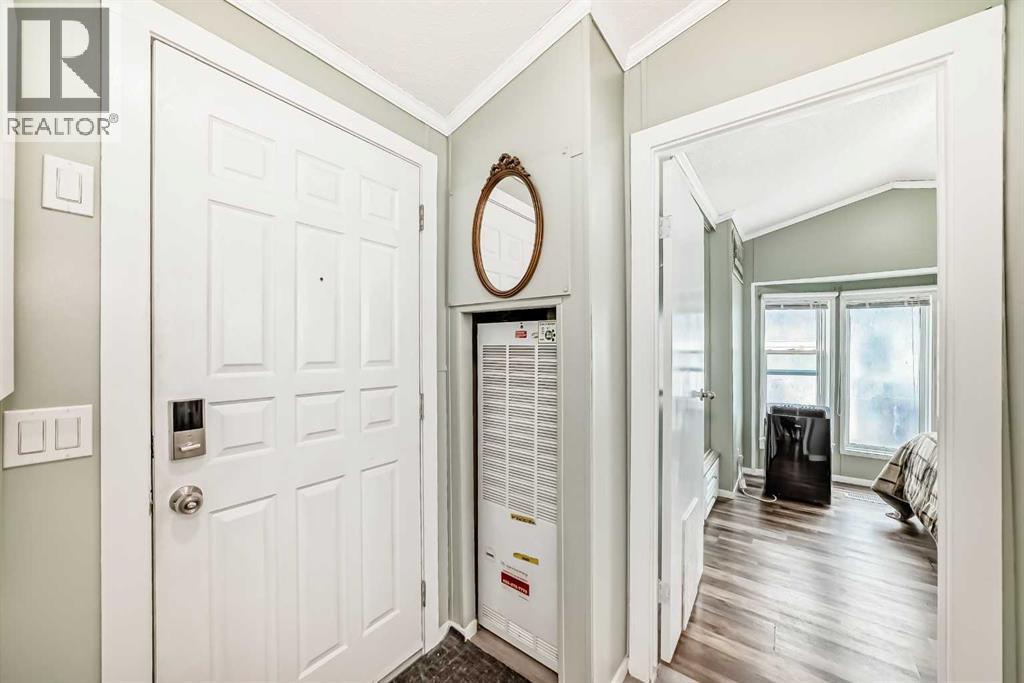 Photo 10 of 507 3223 83 Street Nw, Calgary AB