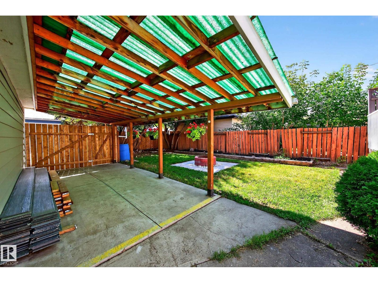 Photo 50 of 10507 69 Av Nw, Edmonton AB