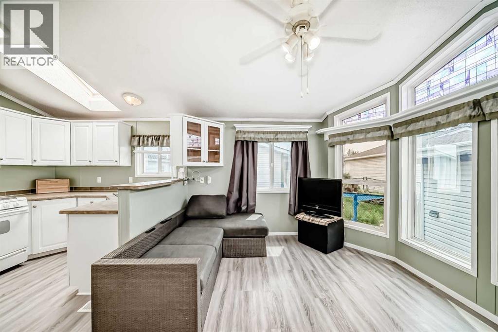 Photo 15 of 507 3223 83 Street Nw, Calgary AB
