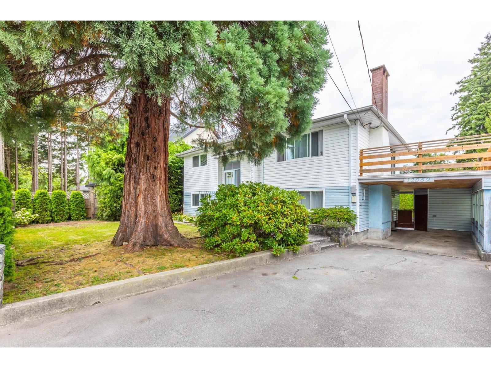 Photo 4 of 12069 97 Avenue, Surrey BC