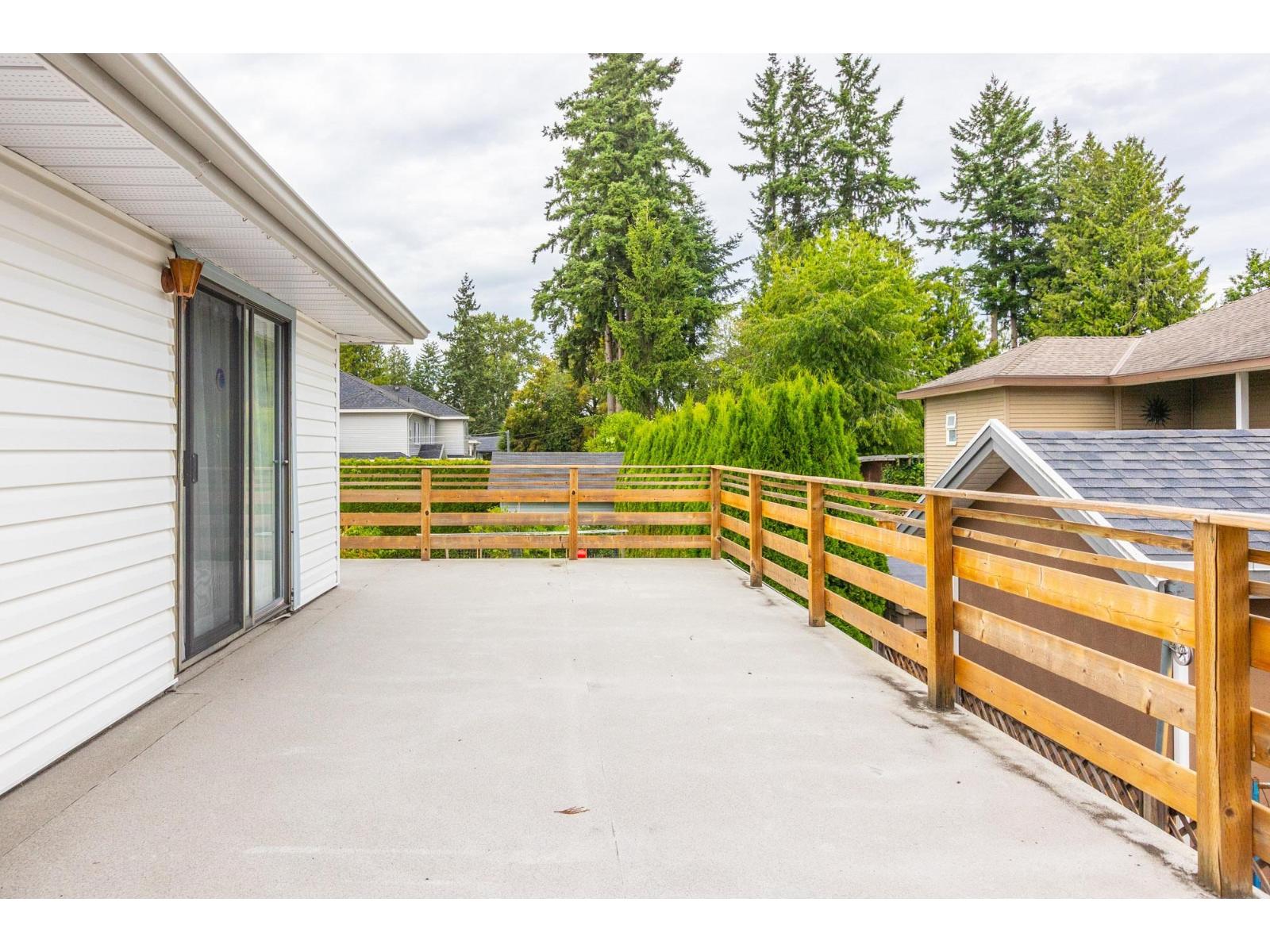 Photo 2 of 12069 97 Avenue, Surrey BC