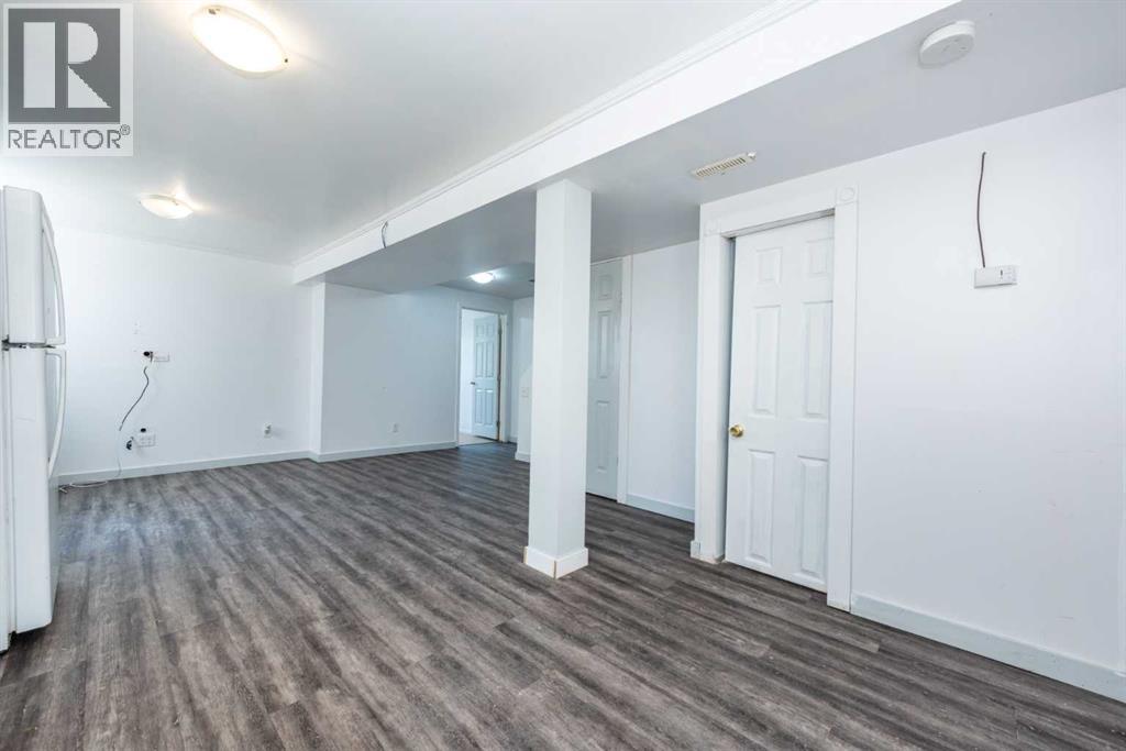 Single Family House Bi-level for Sale in  Whitworth Way NE Whitehorn Calgary 
