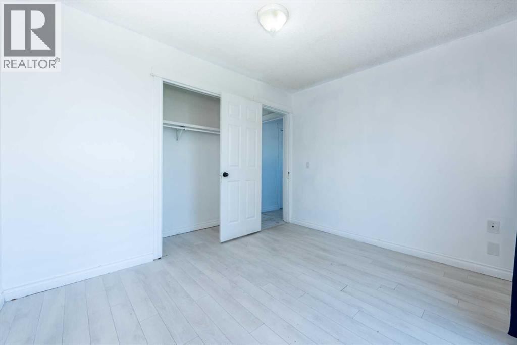 Single Family House Bi-level for Sale in  Whitworth Way NE Whitehorn Calgary 