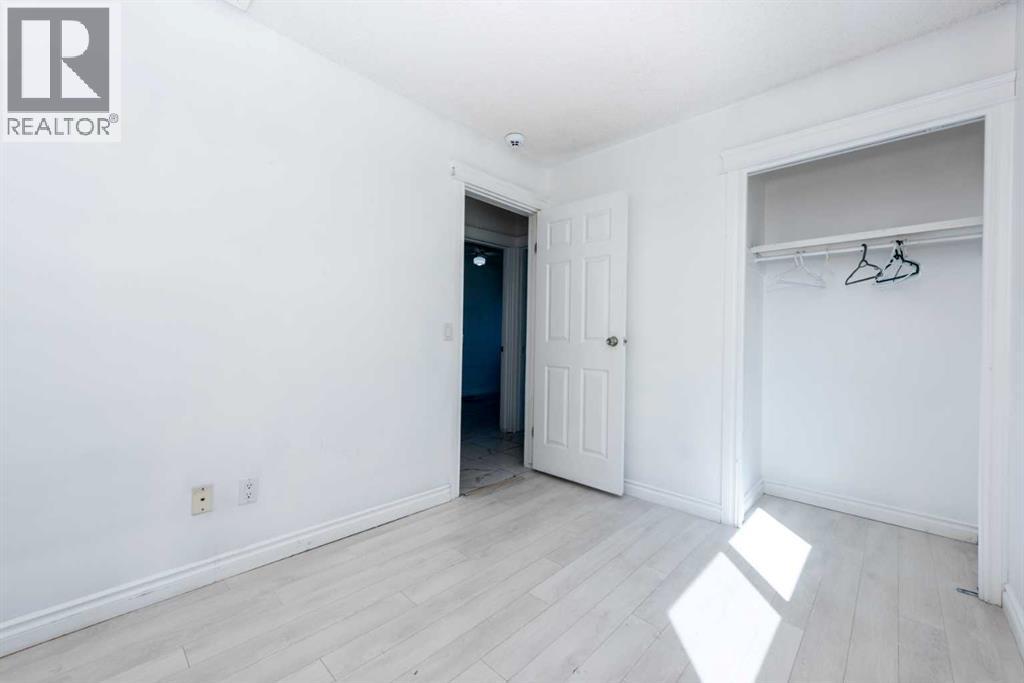 Single Family House Bi-level for Sale in  Whitworth Way NE Whitehorn Calgary 