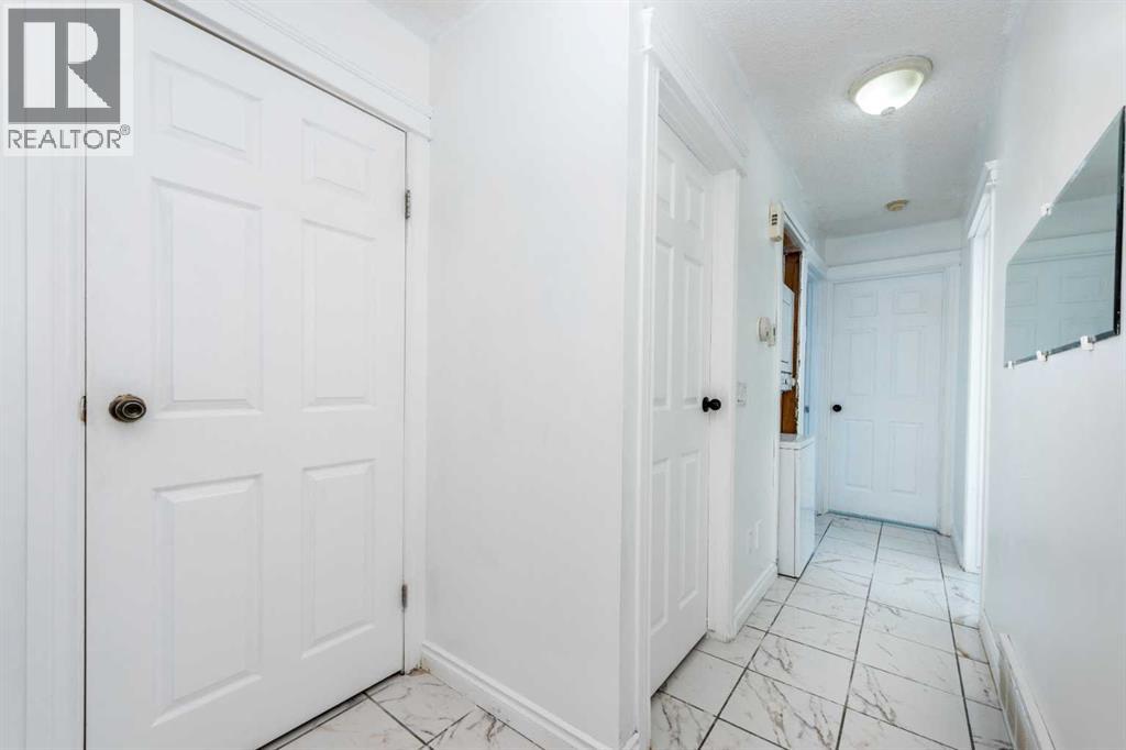 Single Family House Bi-level for Sale in  Whitworth Way NE Whitehorn Calgary 