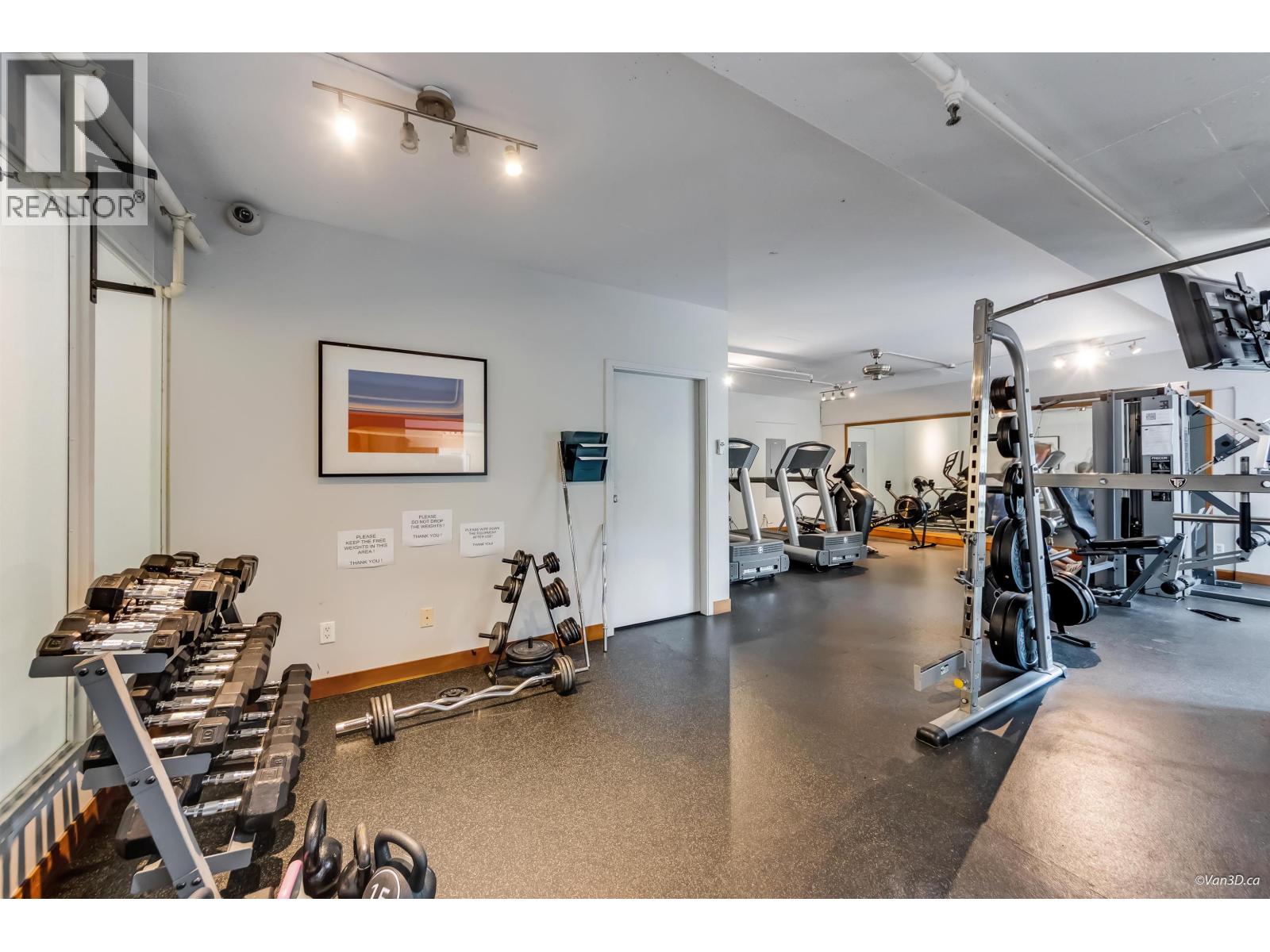 Photo 16 of 402 10 Renaissance Square, New Westminster BC