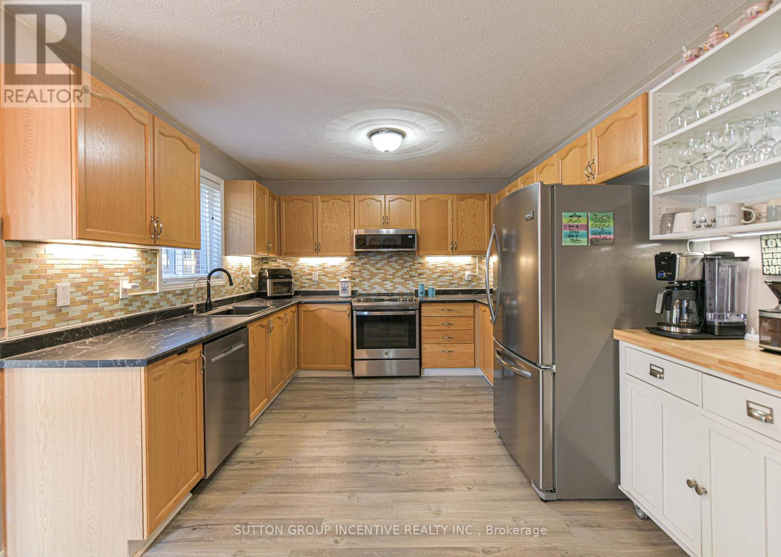Photo 6 of 78 Vanessa Drive, Orillia ON