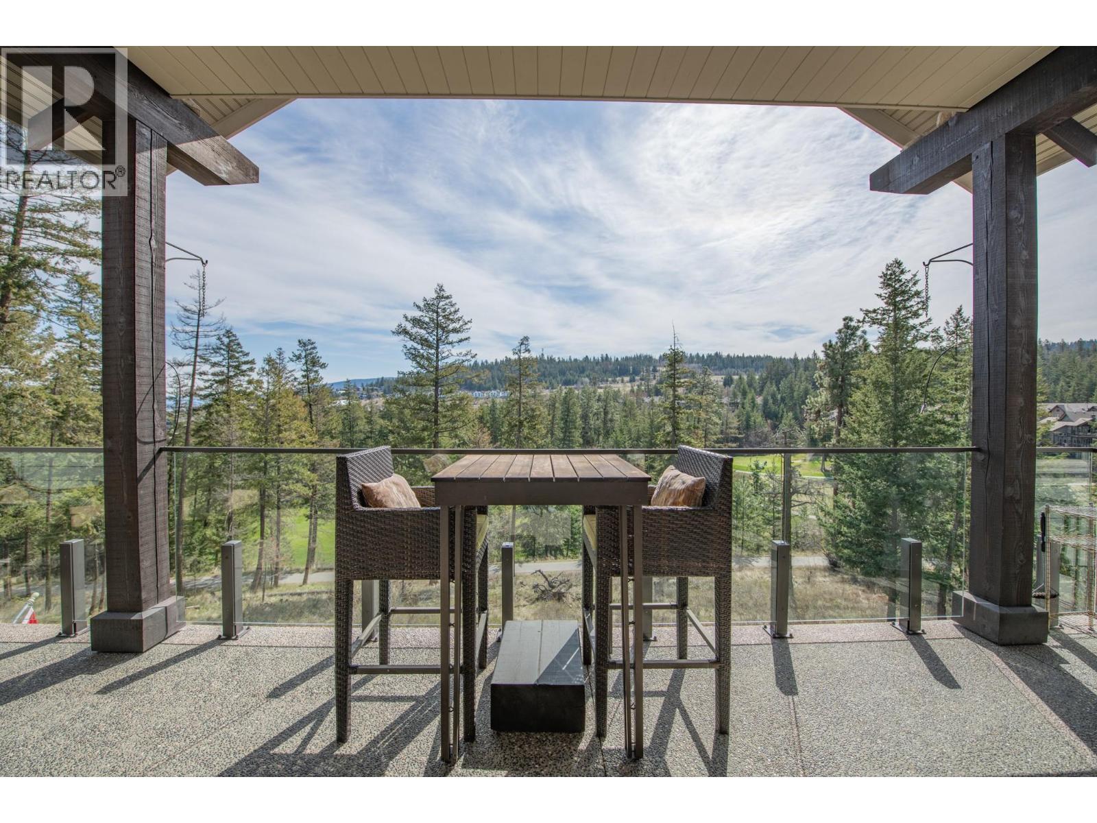 Photo 3 of 433 Longspoon Place, Vernon BC