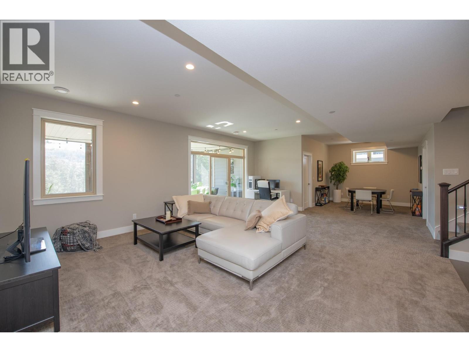 Photo 14 of 433 Longspoon Place, Vernon BC