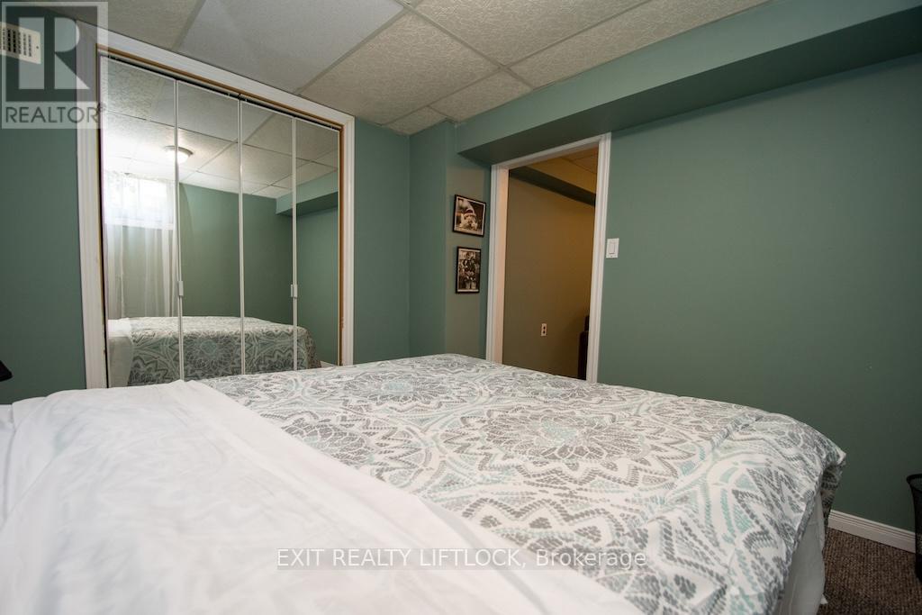 Photo 25 of 26 Victoria Avenue, Peterborough North ON