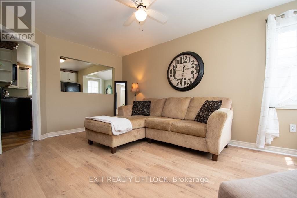 Photo 31 of 26 Victoria Avenue, Peterborough North ON