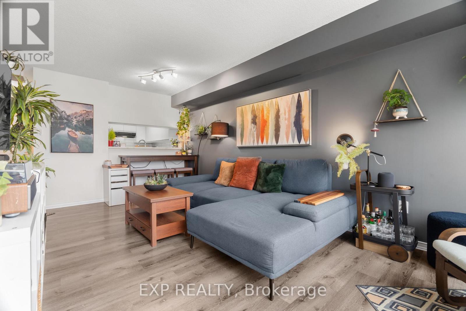 Photo 15 of 706 75 King Street E, Mississauga ON