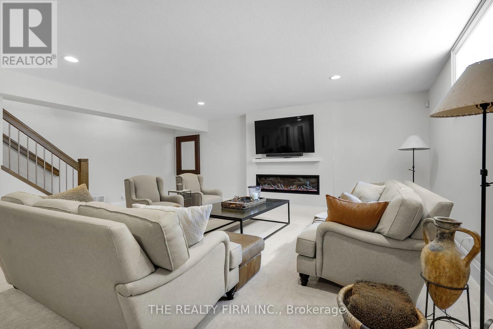 Photo 24 of 65 1710 Ironwood Road, London South ON