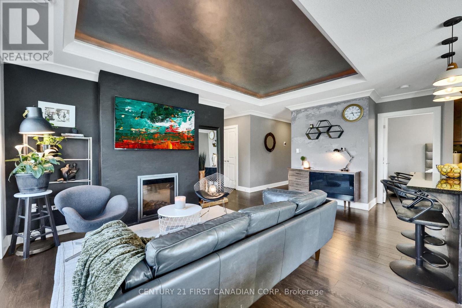 Photo 13 of 211 340 Sugarcreek Trail, London North ON