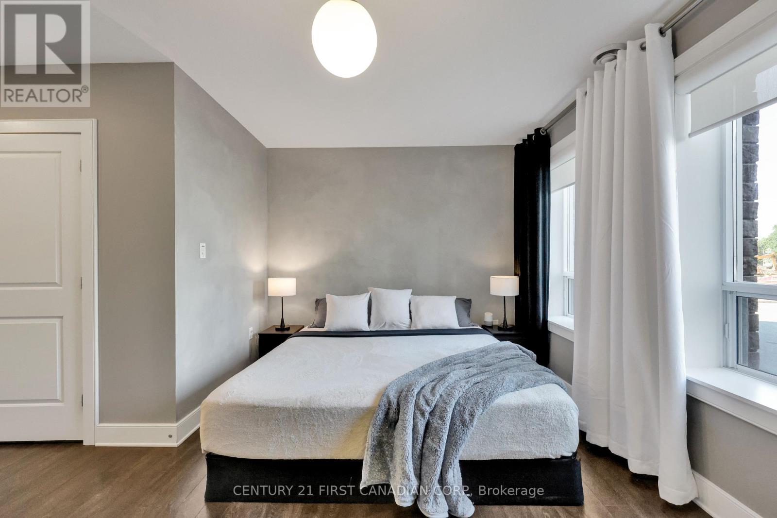 Photo 19 of 211 340 Sugarcreek Trail, London North ON