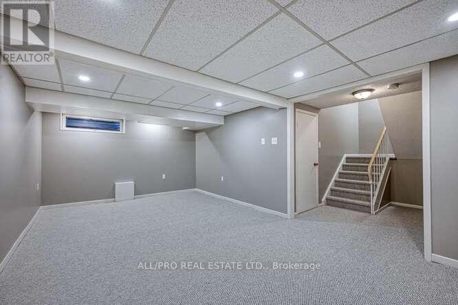 Photo 18 of 56 Jackson Court, Ottawa ON