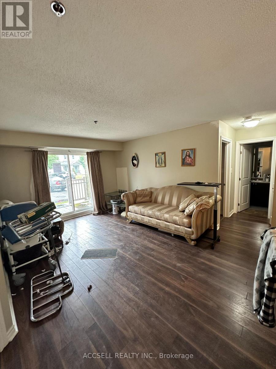 Photo 8 of 110 151 Potts Private, Ottawa ON