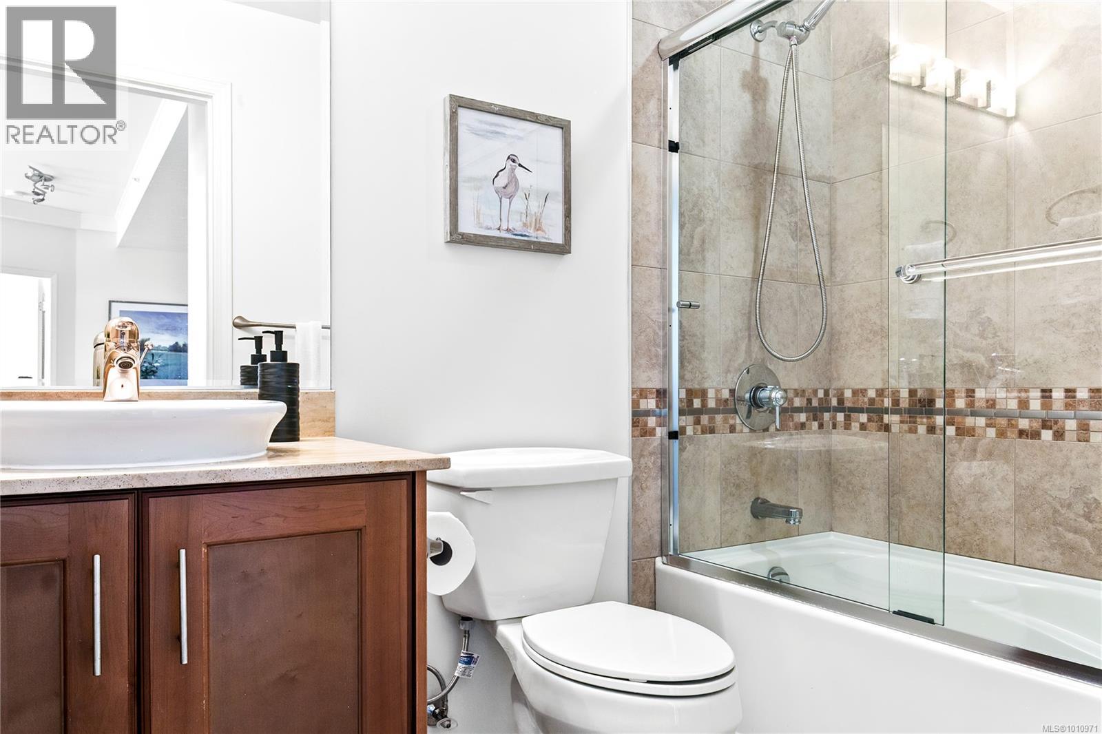 Photo 21 of 212 225 Menzies St, Victoria BC