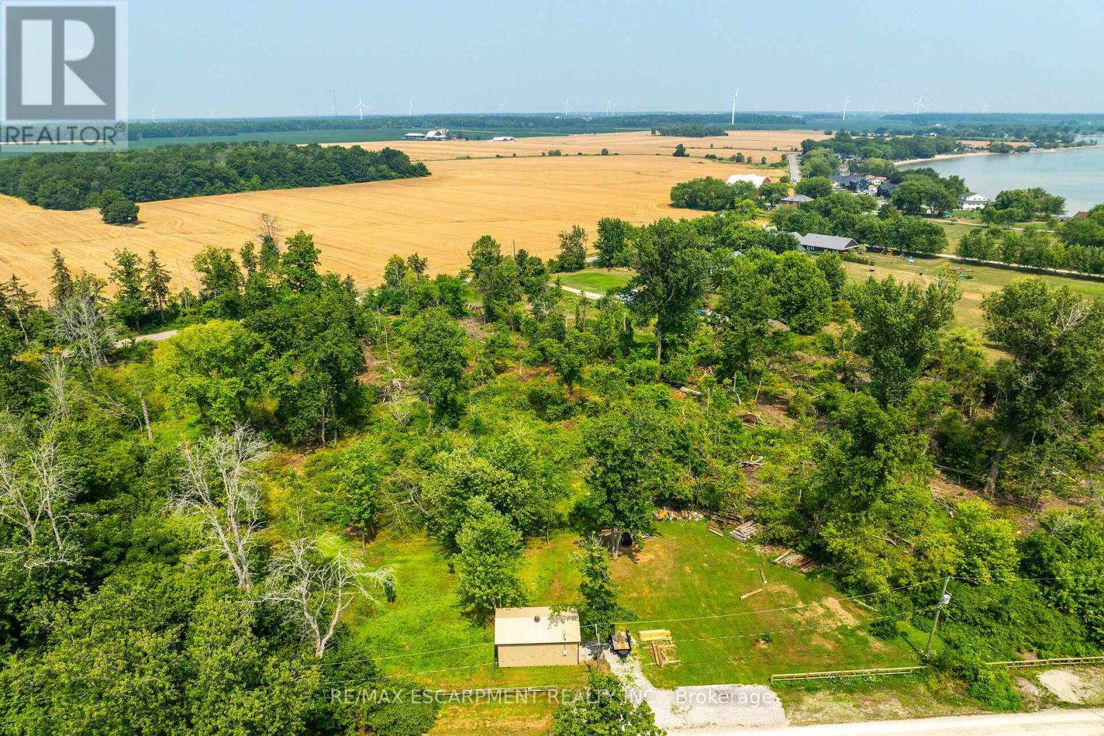 Photo 8 of 394 Lakeshore Road, Haldimand ON