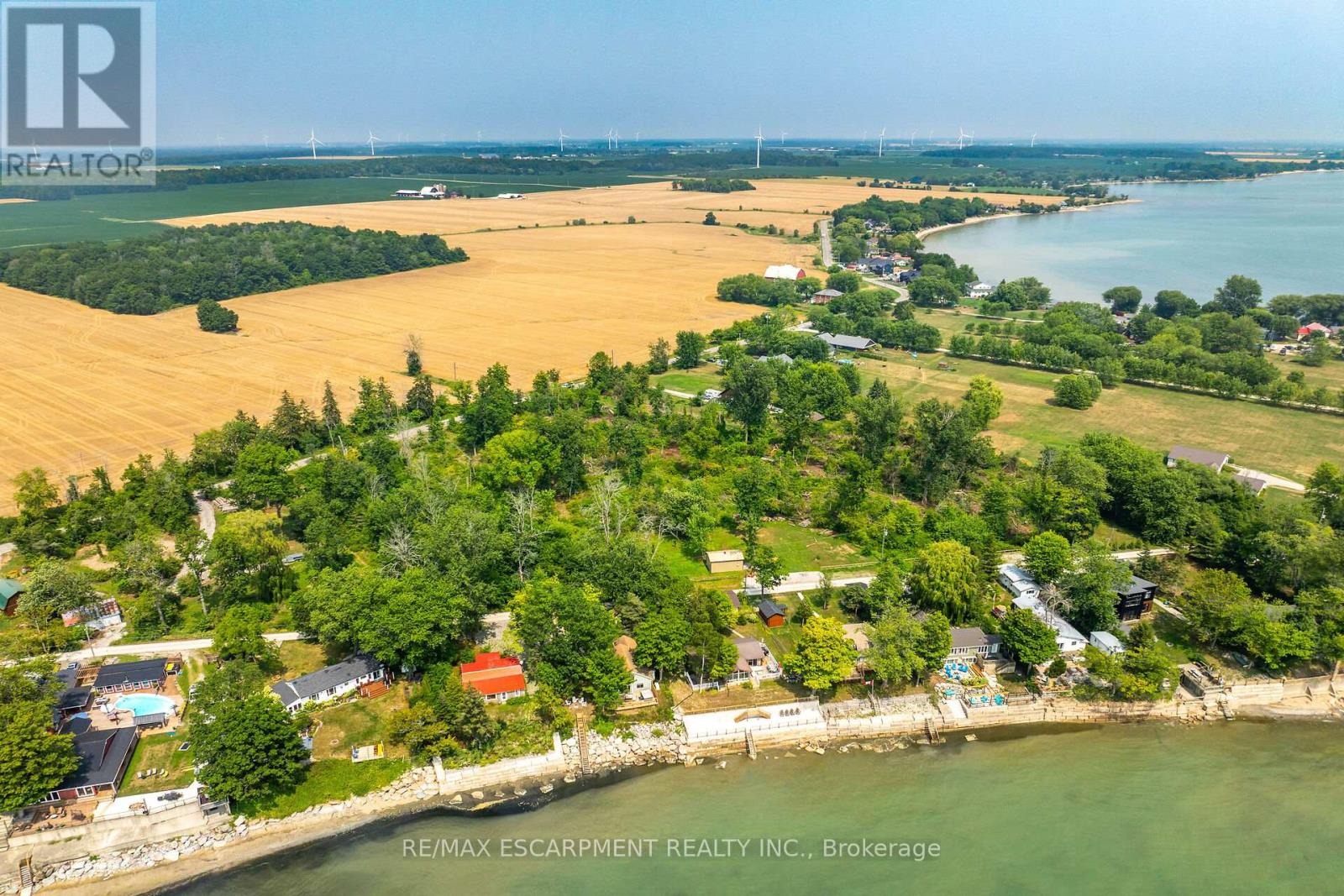 Photo 4 of 394 Lakeshore Road, Haldimand ON