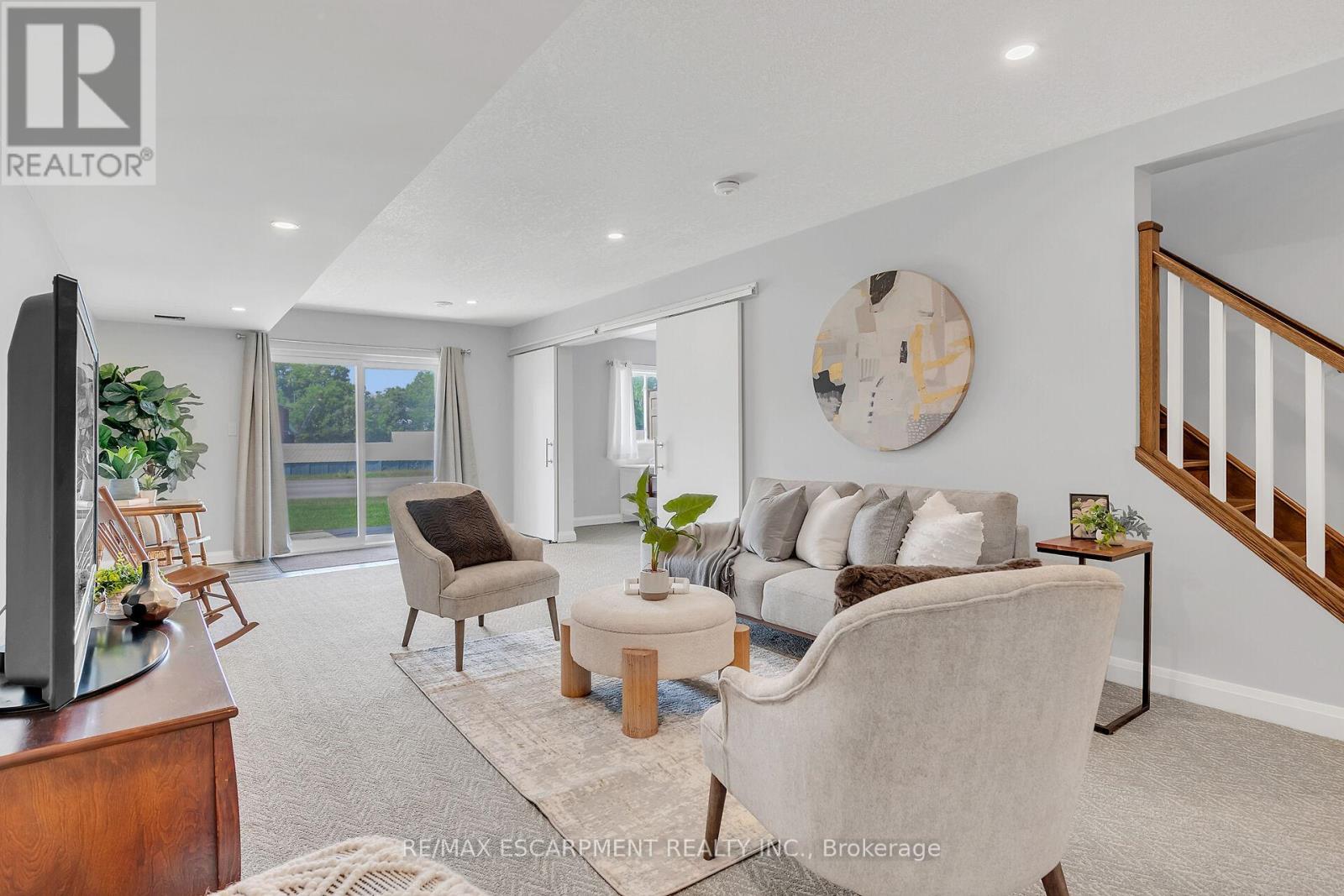 Photo 27 of 7 5 Old Hamilton Road, Norfolk ON