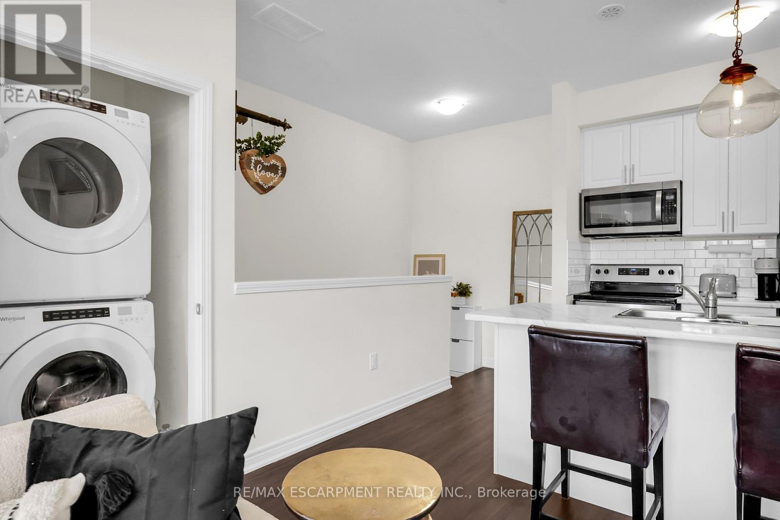 Photo 13 of 10 5016 Serena Drive, Lincoln ON