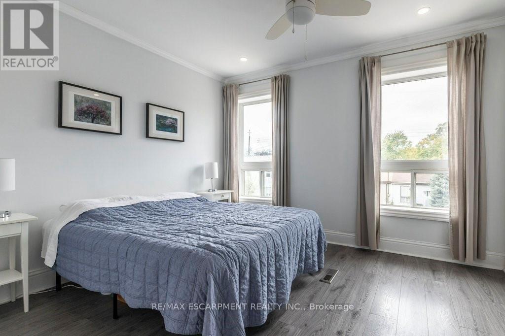 Photo 4 of 346 Hughson Street N, Hamilton ON