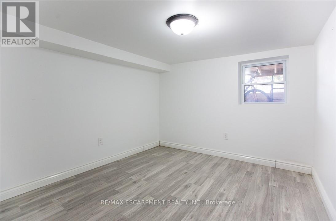 Photo 8 of 346 Hughson Street N, Hamilton ON