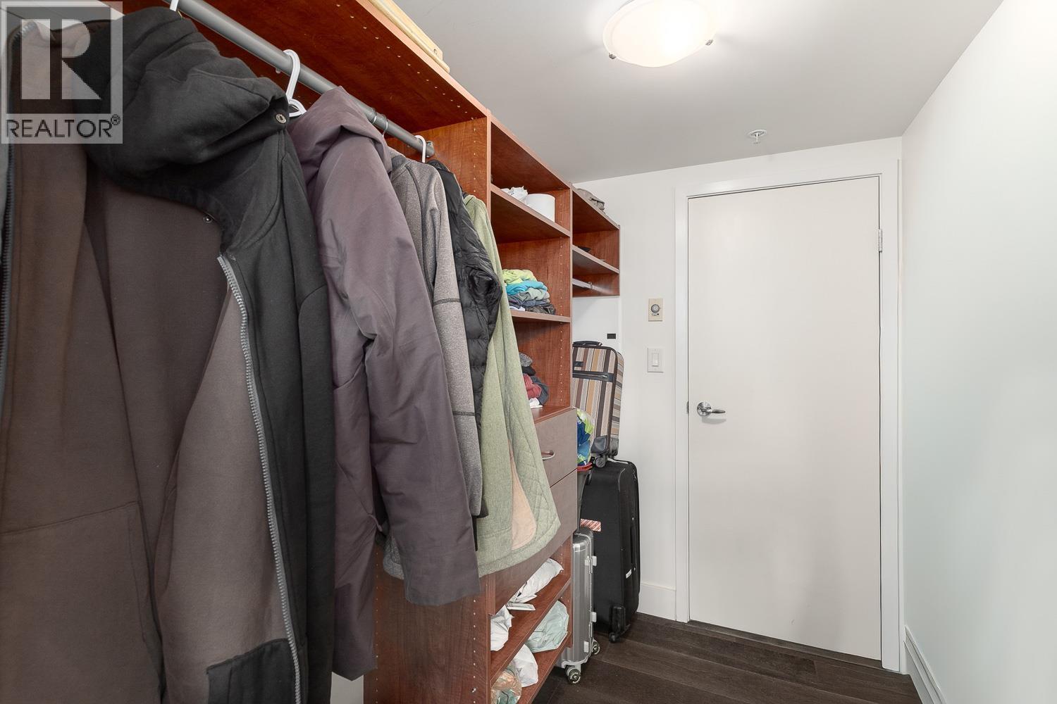 Photo 10 of 2710 928 Beatty Street, Vancouver BC