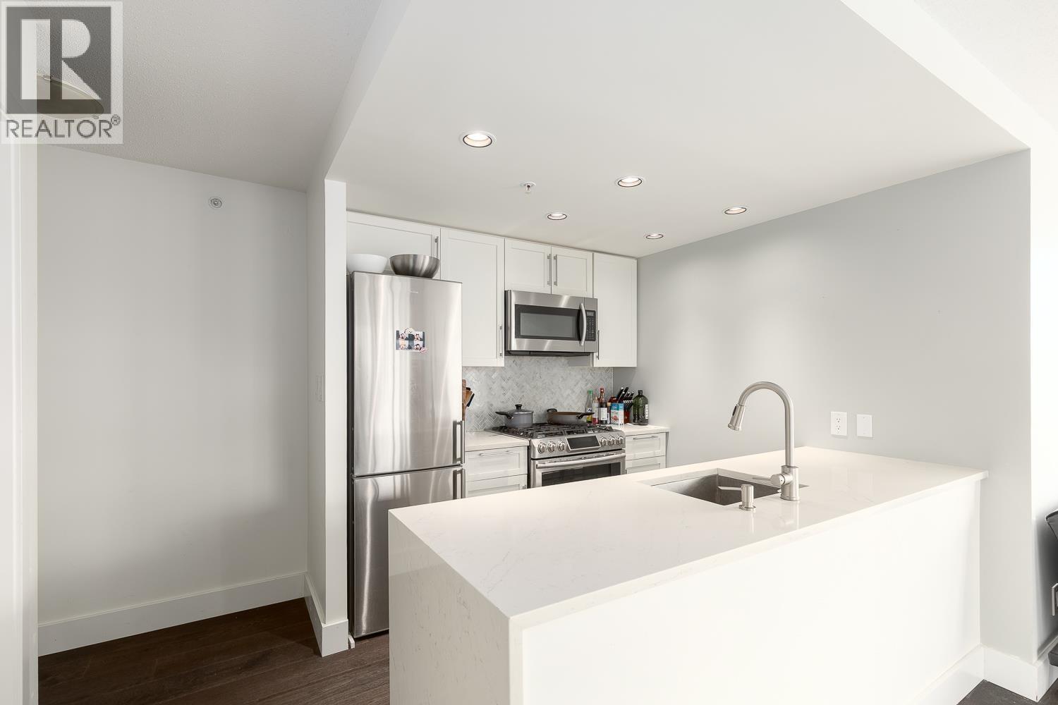 Photo 16 of 2710 928 Beatty Street, Vancouver BC
