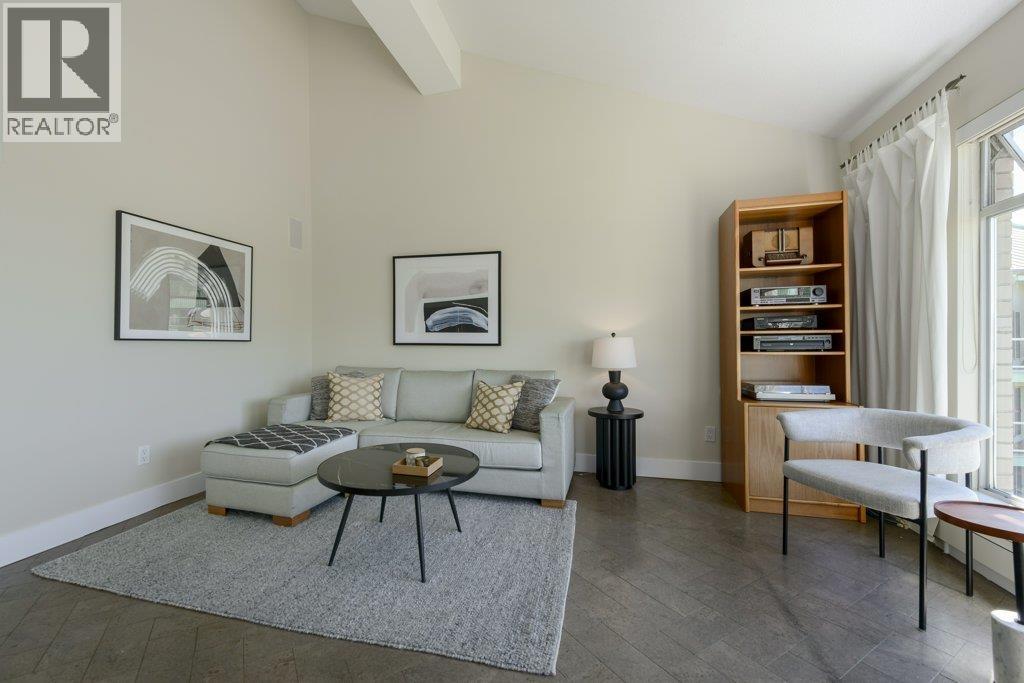 Photo 7 of 2304 33 Chesterfield Place, North Vancouver BC
