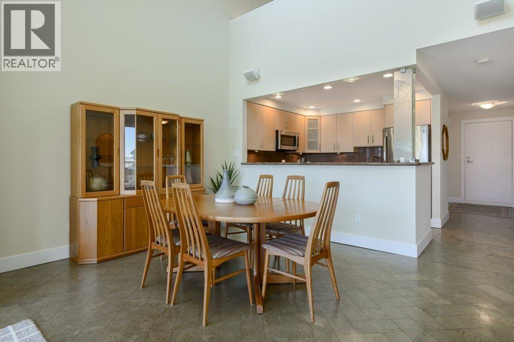 Photo 9 of 2304 33 Chesterfield Place, North Vancouver BC