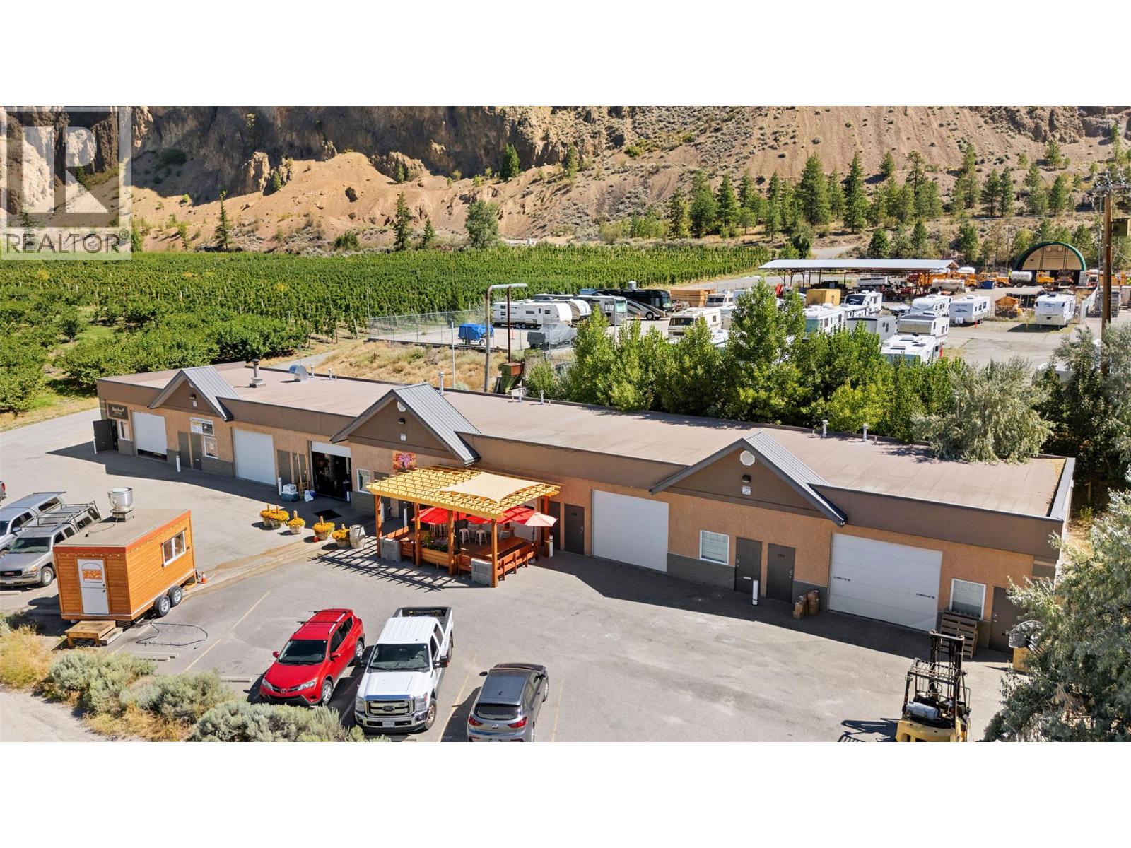  9503 Cedar Avenue, Summerland