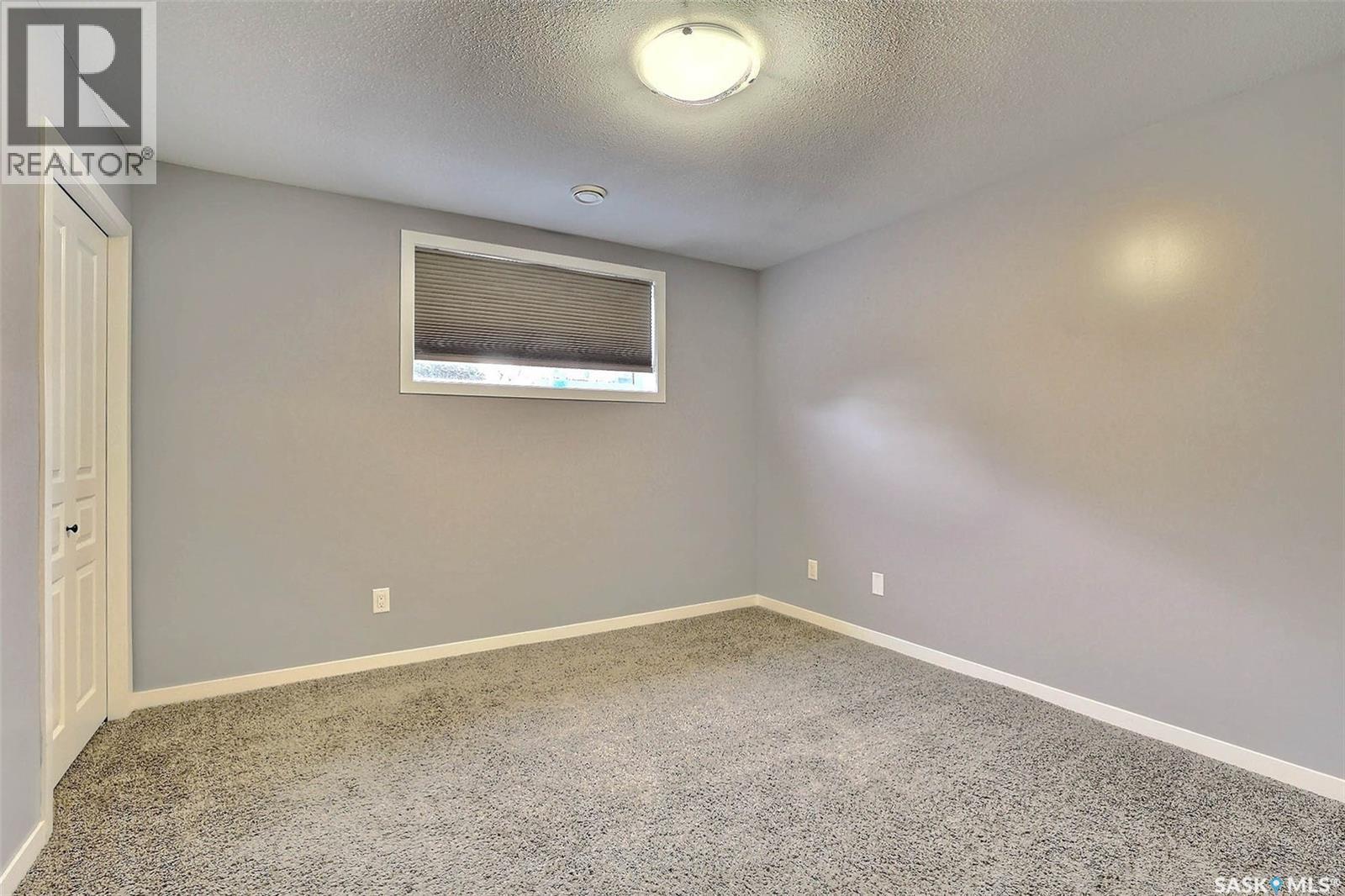 Photo 2 of 9 4850 Harbour Landing Drive, Regina SK