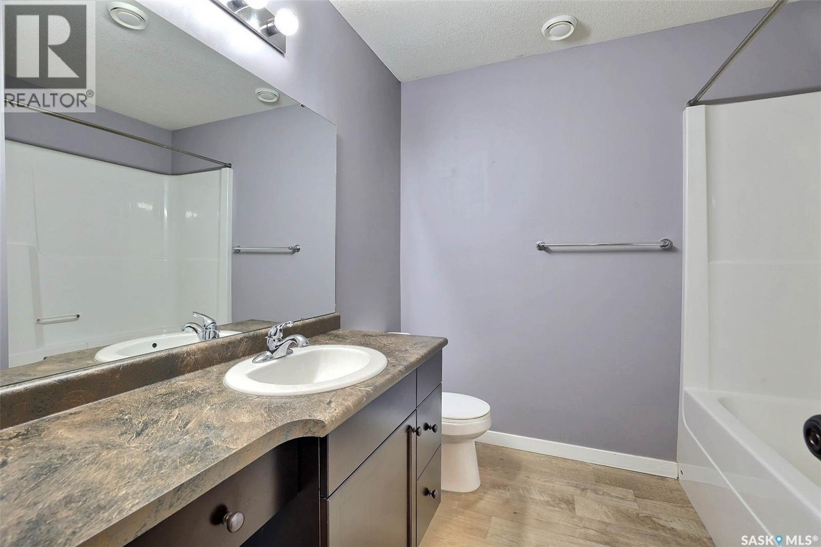 Photo 12 of 9 4850 Harbour Landing Drive, Regina SK