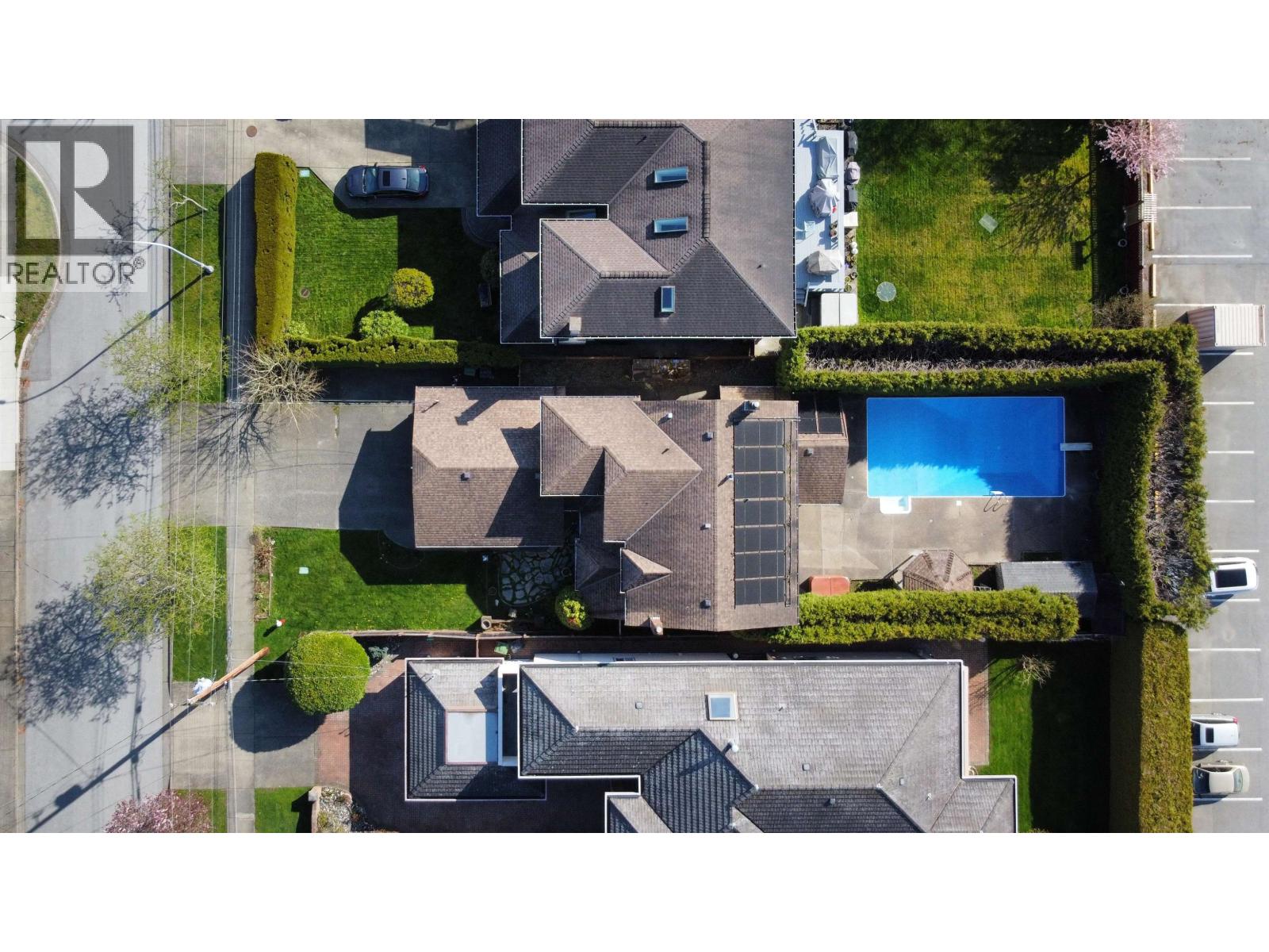 Photo 4 of 10535 Lassam Road, Richmond BC