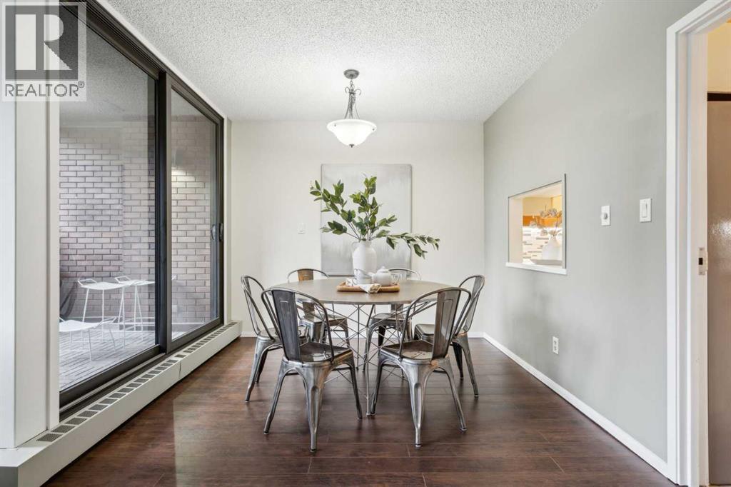 Single Family House for Sale in B  Eau Claire Avenue SW Eau Claire Calgary 