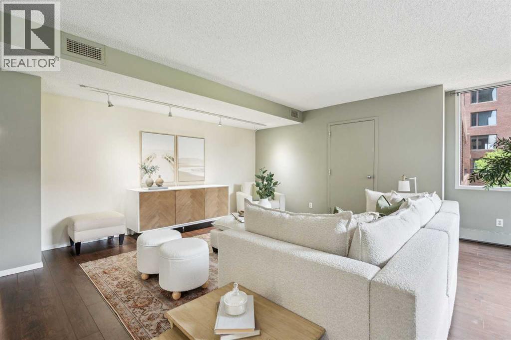 Single Family House for Sale in B  Eau Claire Avenue SW Eau Claire Calgary 