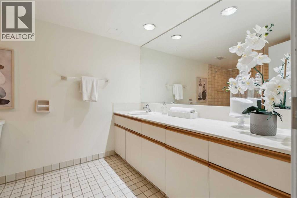 Single Family House for Sale in B  Eau Claire Avenue SW Eau Claire Calgary 