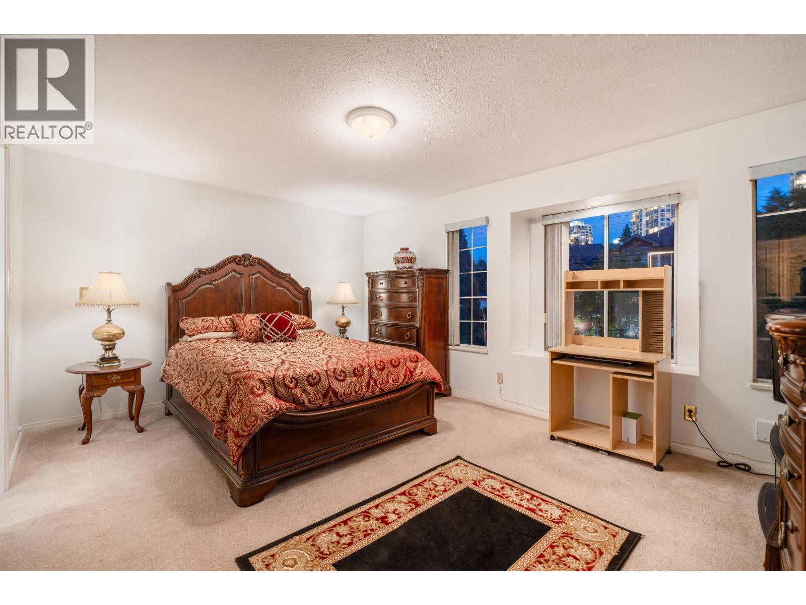 Photo 9 of 7336 16th Avenue, Burnaby BC