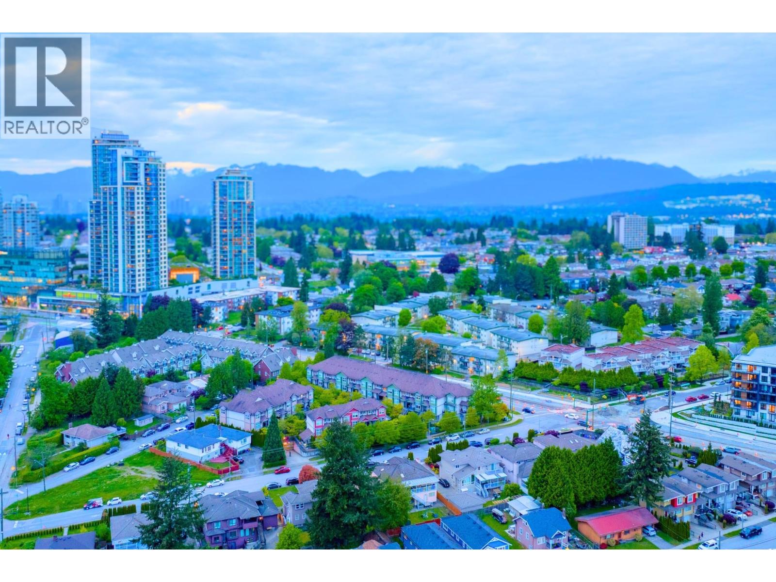 Photo 17 of 7336 16th Avenue, Burnaby BC