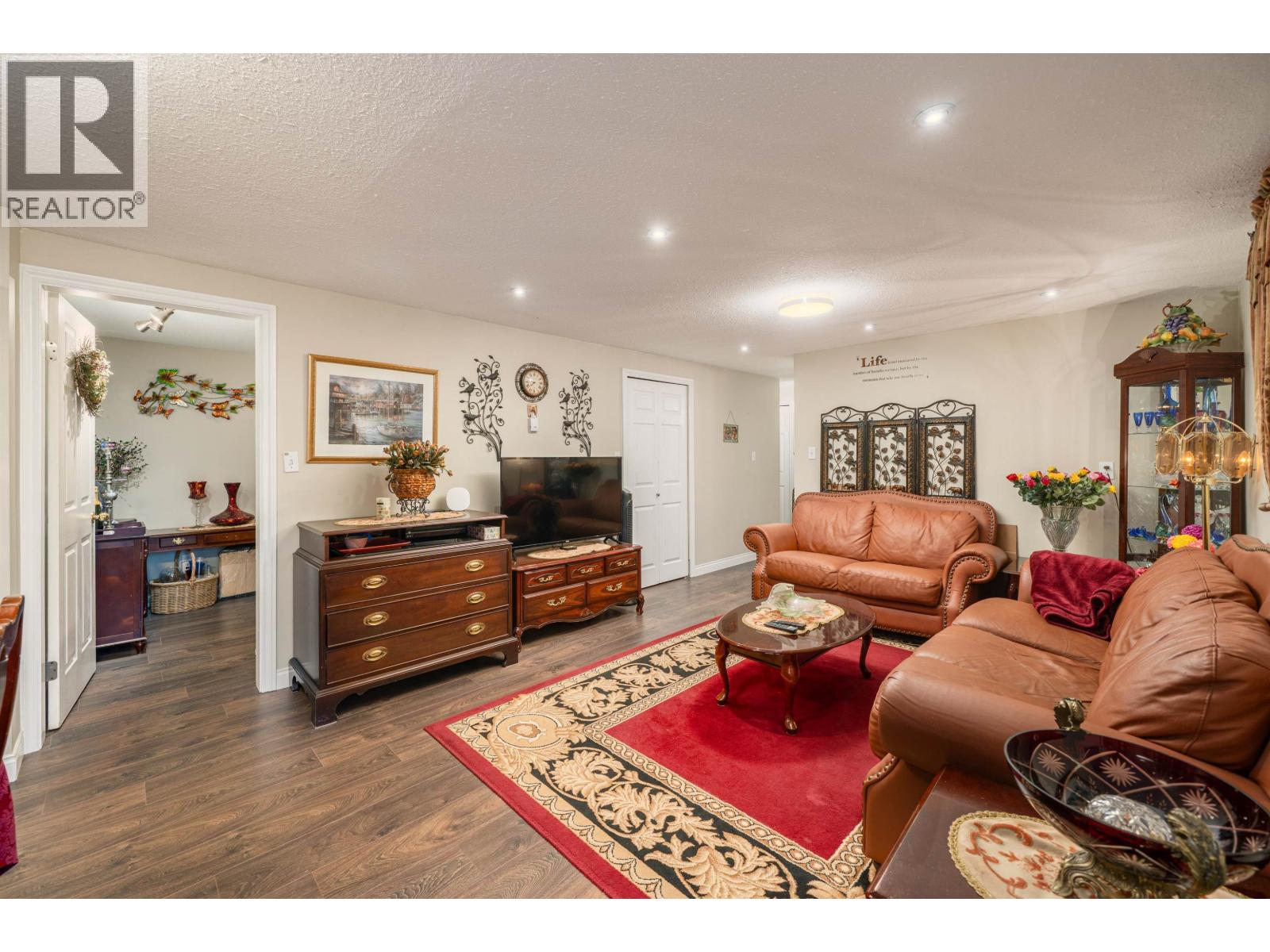 Photo 27 of 7336 16th Avenue, Burnaby BC
