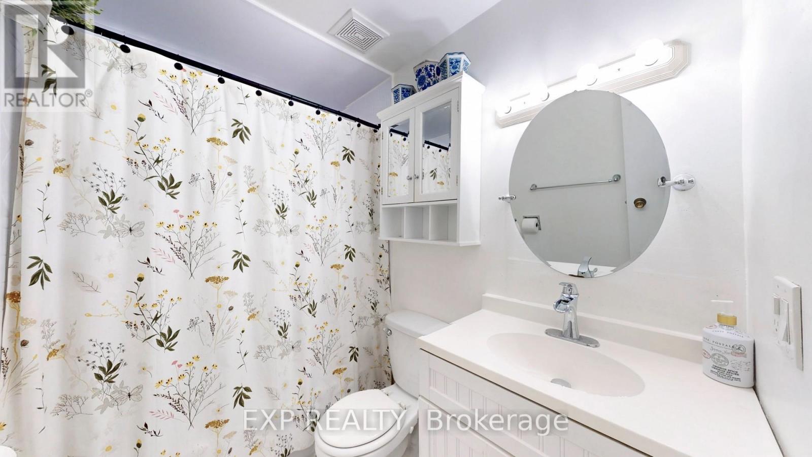 Photo 5 of 73 1235 Radom Street, Pickering ON
